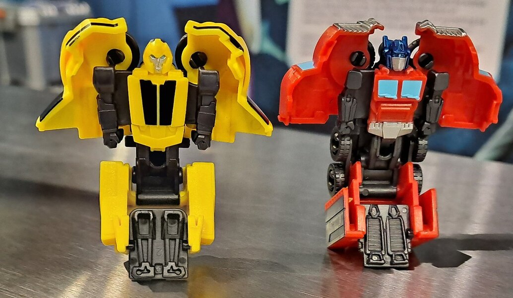 Image Of Transformers Earthspark Optimus Prime Bumblebee Tacticons In Package  (31 of 49)